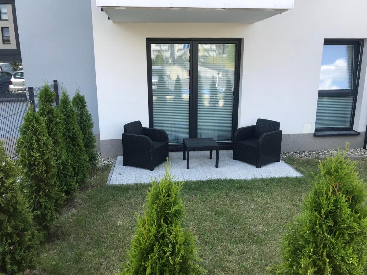 2 Tyskie Apartamenty Z Ogrodkiem Tychy Exterior foto