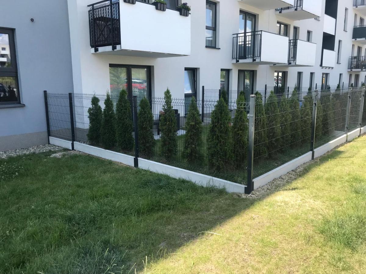 2 Tyskie Apartamenty Z Ogrodkiem Tychy Exterior foto