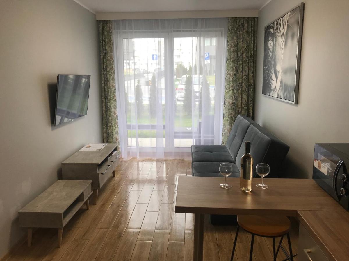 2 Tyskie Apartamenty Z Ogrodkiem Tychy Exterior foto